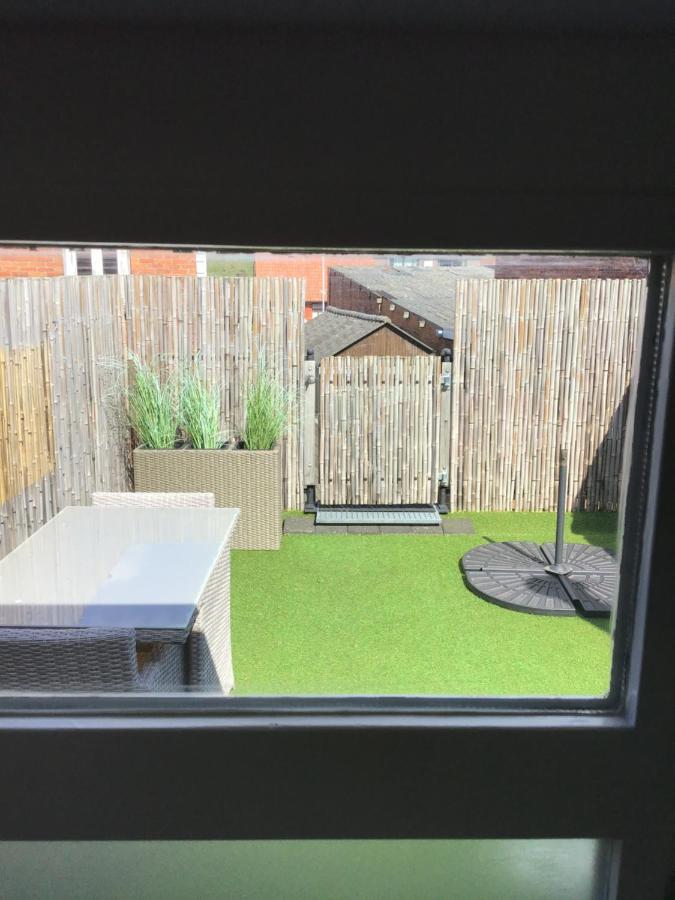 Kustverhuur, Appartement Sandra Breskens Esterno foto
